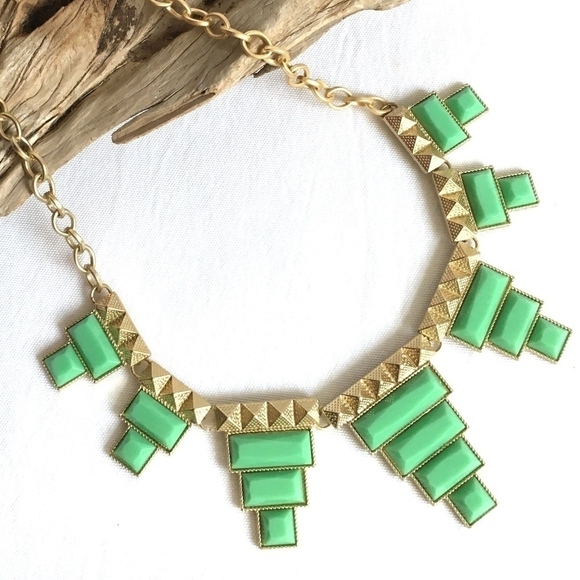 𝅺3/$29! Aztec Tribal Jade Green Statement Necklace - Picture 2 of 5